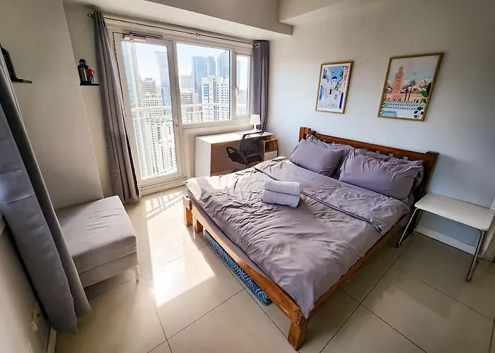 Amazing View 2br In Makati - 70sqm