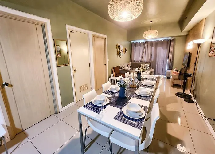 Amazing View 2br In Makati - 70sqm *