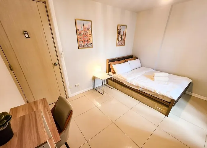 Amazing View 2br In Makati - 70sqm Apartment *