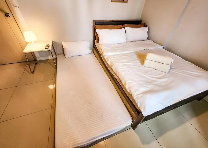 Amazing View 2br In Makati - 70sqm